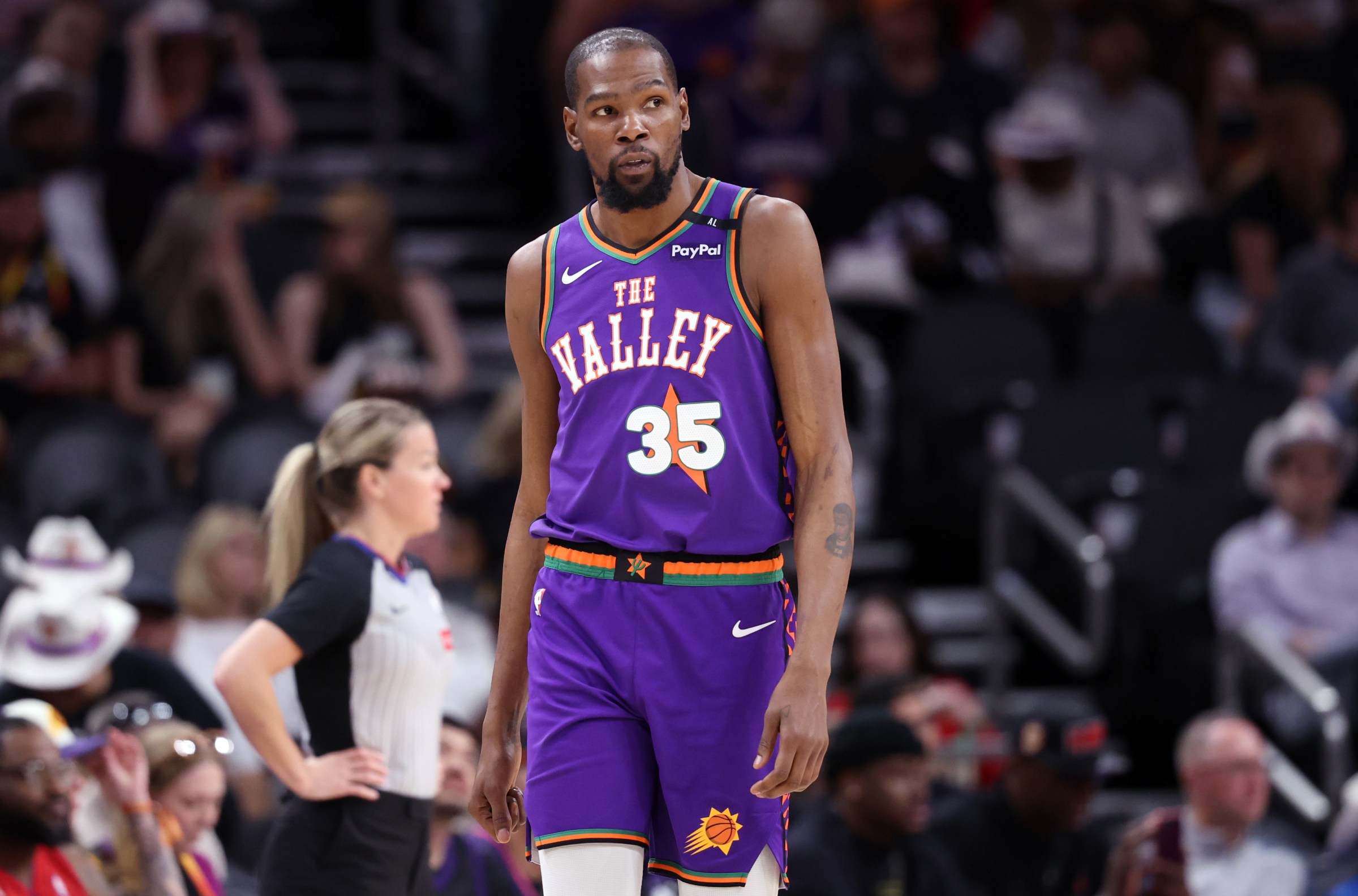 Tim MacMahon says Rockets aren’t going “all in” on Kevin Durant extension