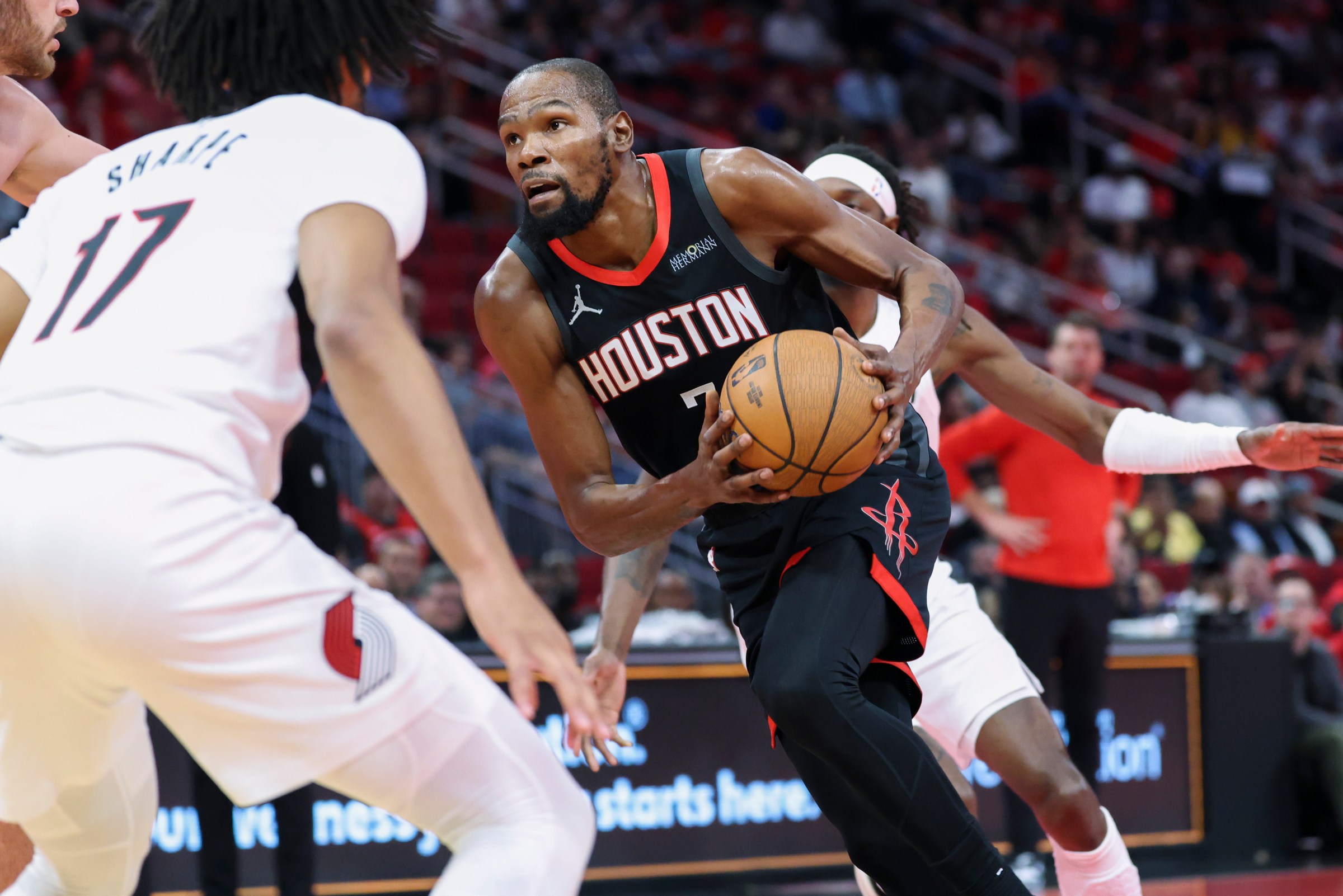 Rockets blow out the Blazers 140-116 in Game 2 of NBA Cup play