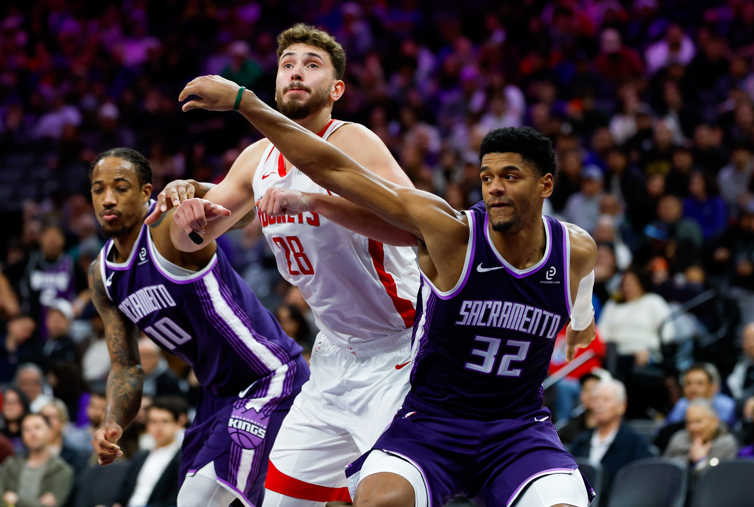 Rockets look to salvage road trip in Sacramento versus the Kings