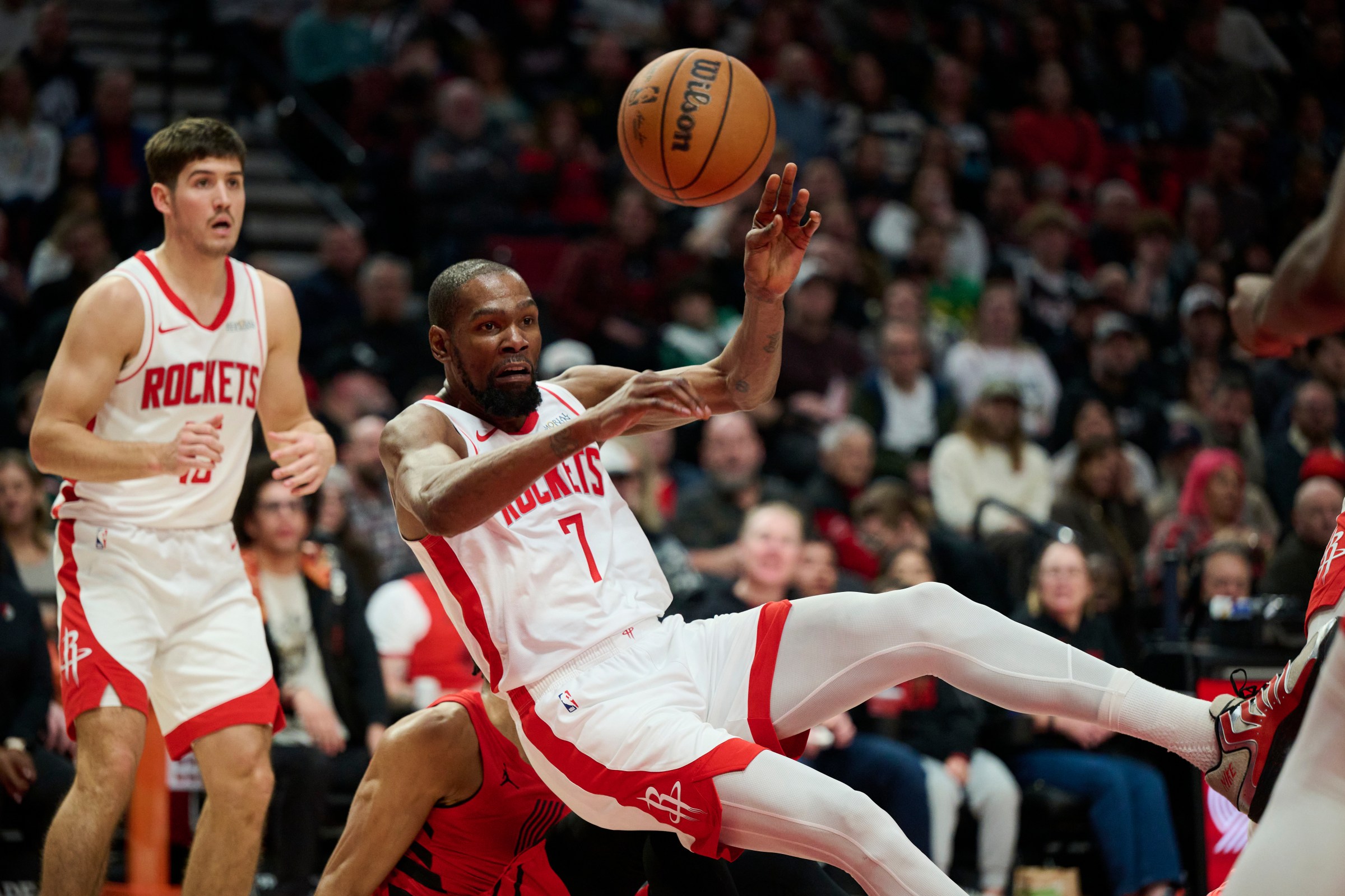 Rockets fall apart in the 4th quarter and lose in POR 111-105