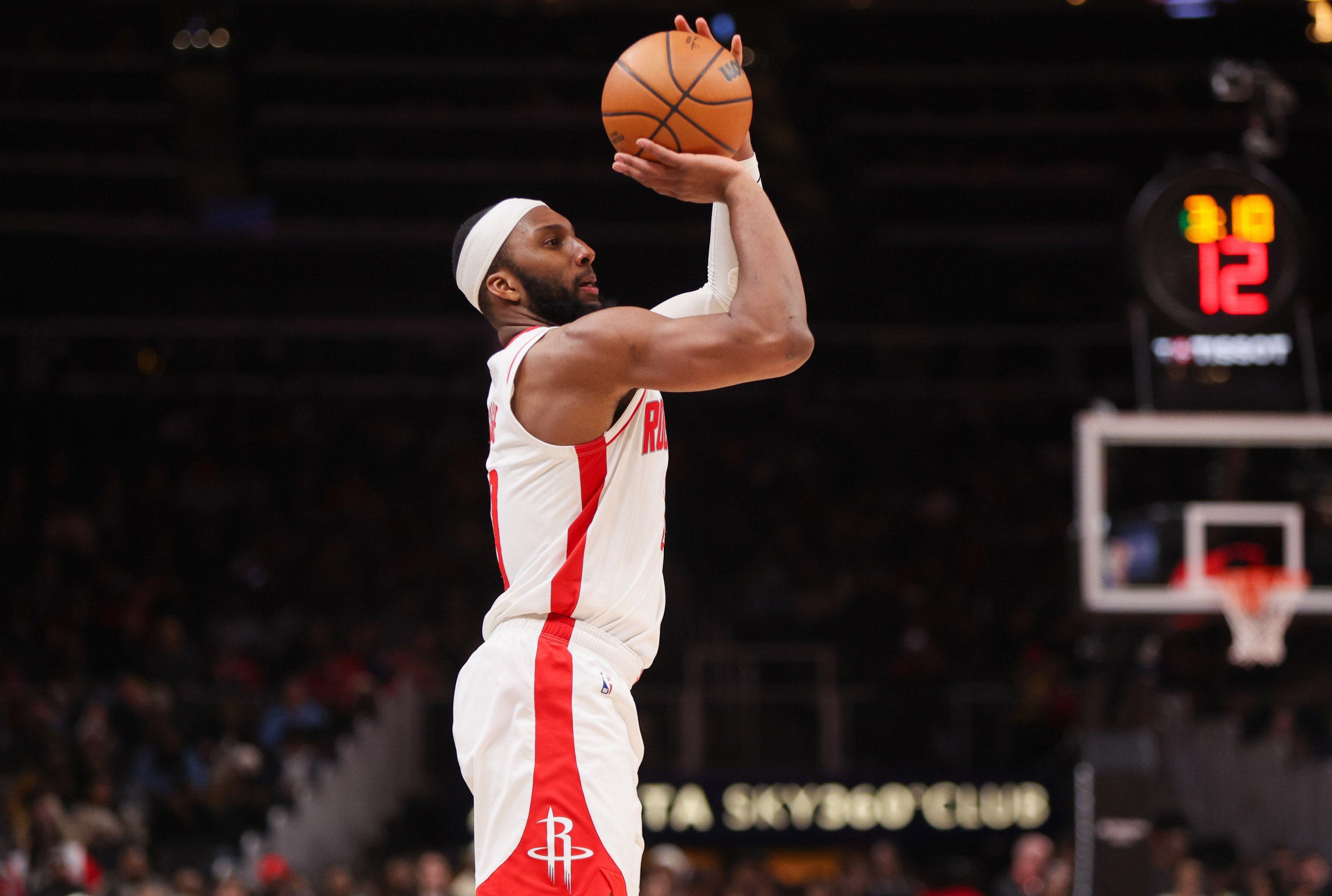 Rockets fly past Hawks 104-86 with strong second half