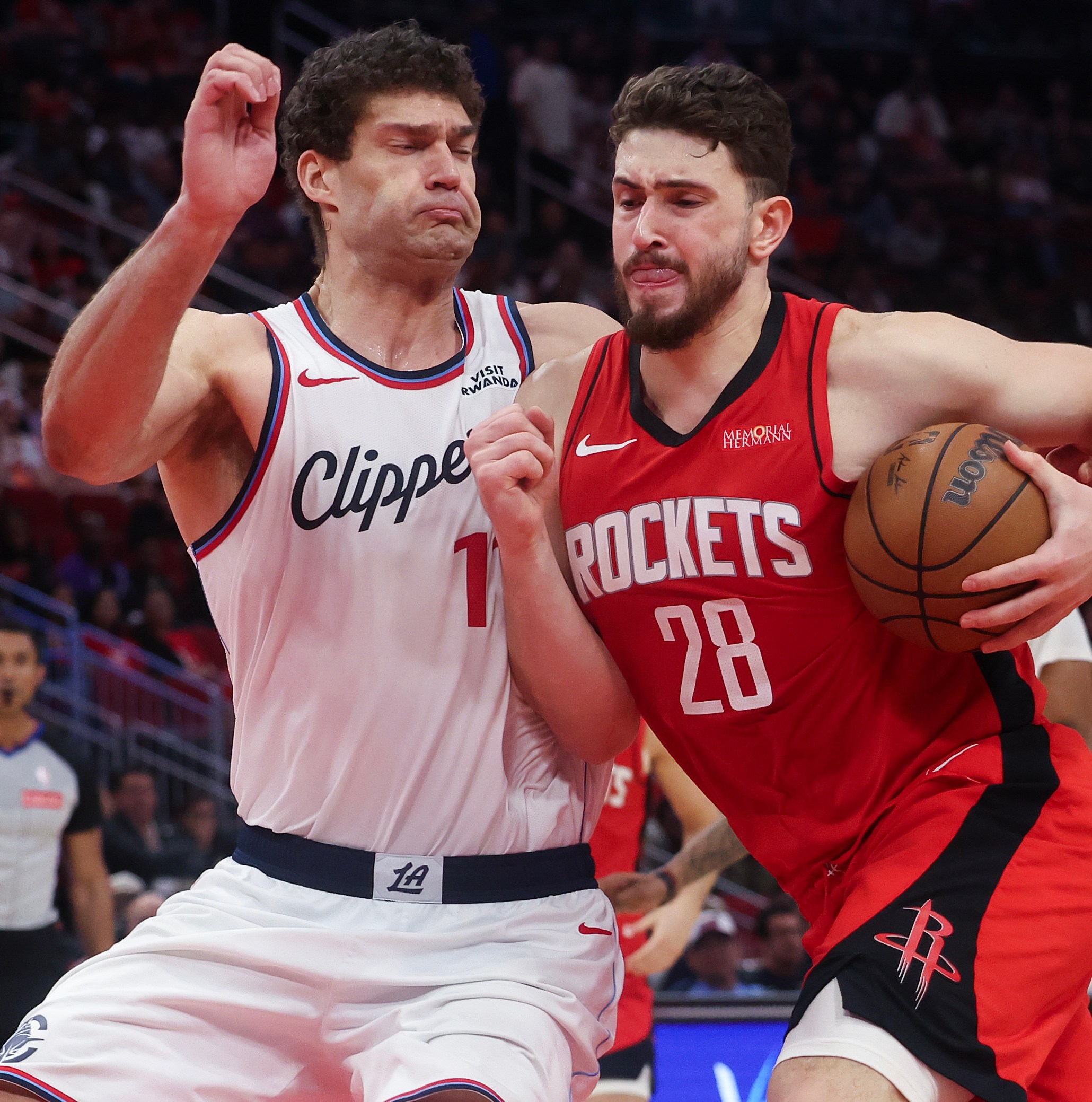 Rockets turnovers cost them as they fall to the Clips at home 105-102