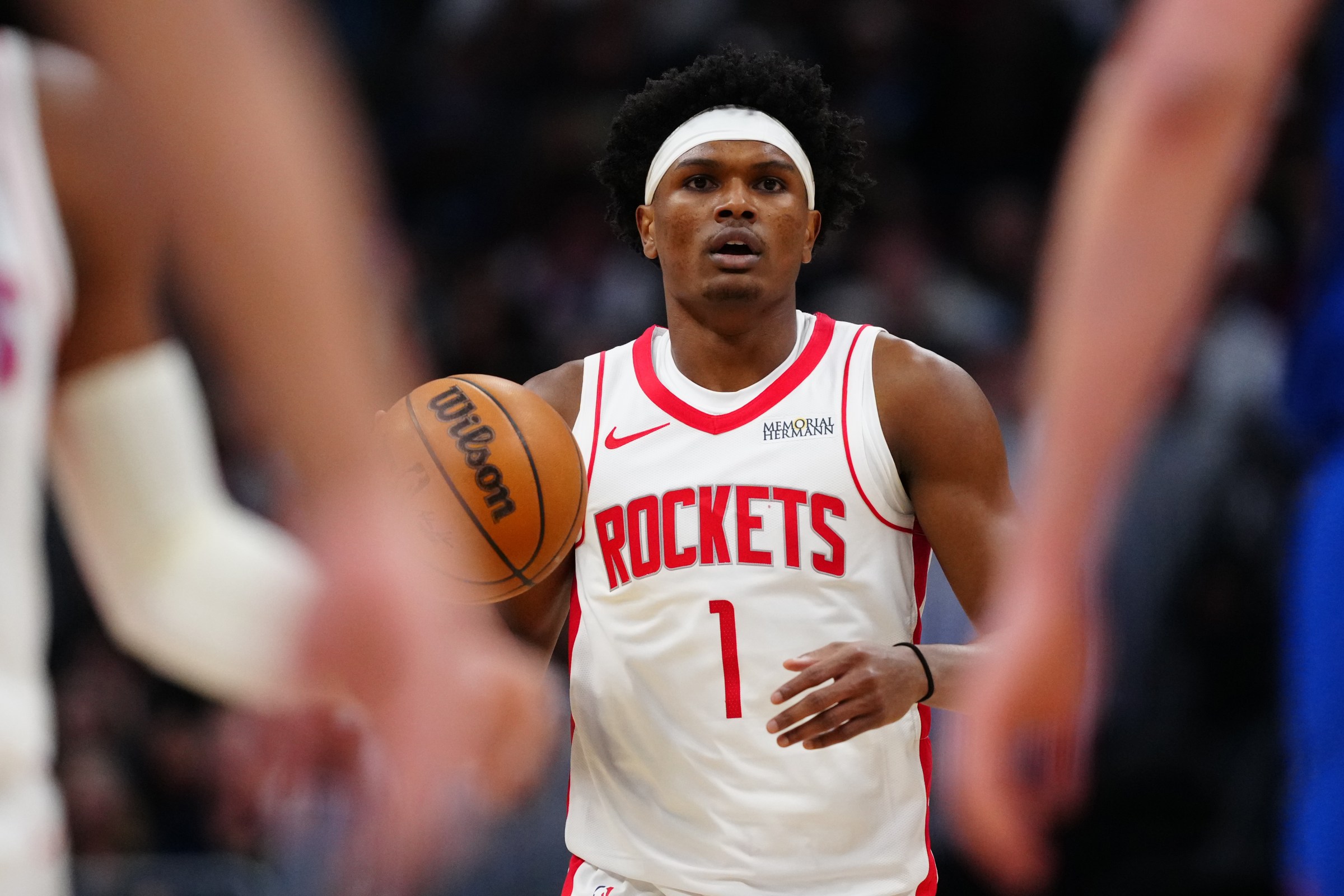 Rockets fall to Nuggets 129-93