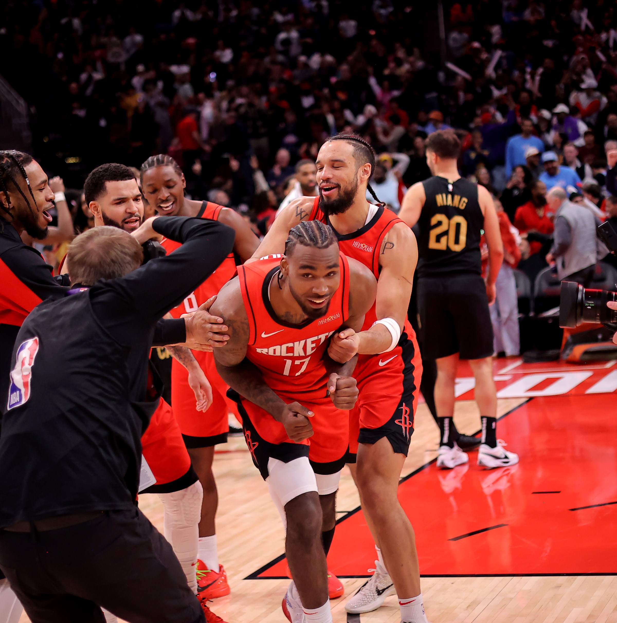 Rockets looking legit after sweep of Cavs