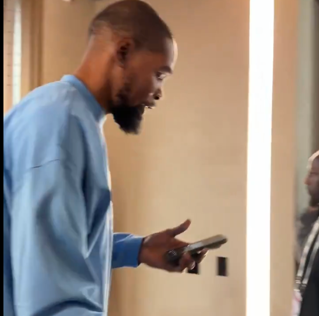 The internet believes Kevin Durant was behind burner account trashing teammates